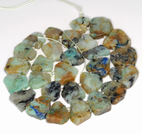31X20-16X14MM Emerald Gemstone Nugget Slice Loose Beads 7.5 inch Half Strand (80003335-B89)